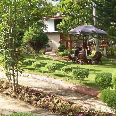 Paraiso Cave & Restaurant & Resort